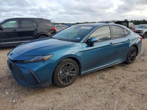 Toyota Camry XSE 2.5L 4 2025