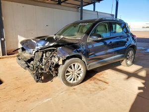 Volkswagen Tiguan S 2.0L 4 2013