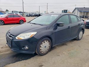 Ford Focus SE 2.0L 4 2012