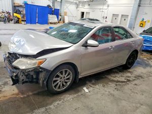 Toyota Camry HYBRID 2.5L 4 2013