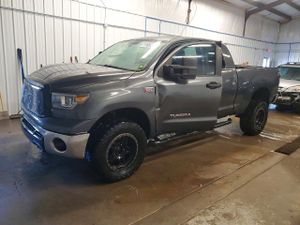 Toyota Tundra DOUBLE CAB SR5 5.7L 8 2010