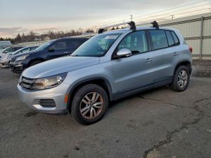 Volkswagen Tiguan S 2.0L 4 2012