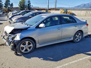 Toyota Corolla BASE 1.8L 4 2012