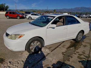 Toyota Camry LE 2.4L 4 2002