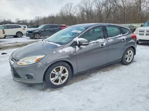 Ford Focus SE 2.0L 4 2013