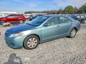 Toyota Camry BASE 2.5L 4 2010