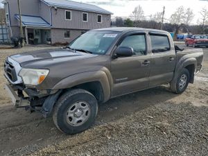Toyota Tacoma DOUBLE CAB 2.7L 4 2013