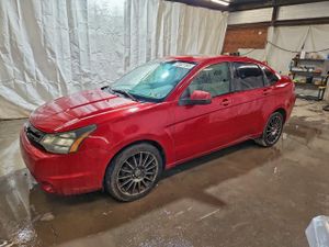 Ford Focus SES 2.0L 4 2011