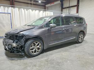 Chrysler Pacifica LIMITED 3.6L 6 2019