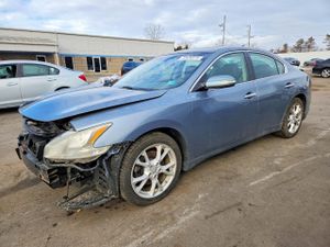 Nissan Maxima S 3.5L 6 2012