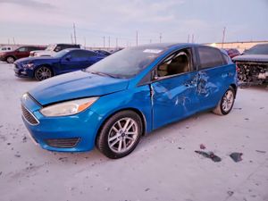 Ford Focus SE 2.0L 4 2015