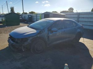 Toyota Corolla LE 1.8L 4 2020