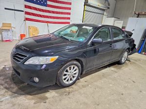 Toyota Camry BASE 2.5L 4 2011