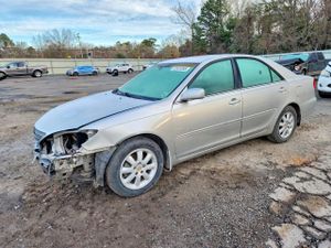 Toyota Camry LE 2.4L 4 2004