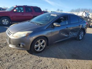 Ford Focus SE 2.0L 4 2014