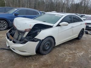 Hyundai Sonata SE 2.4L 4 2011