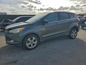 Ford Escape SE 2.5L 4 2015