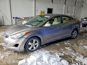 Hyundai Elantra GLS 1.8L 4 2013