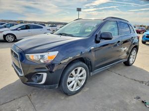 Mitsubishi Outlander SE 2.0L 4 2015