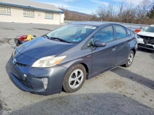 Toyota Prius 1.8L 4 2013