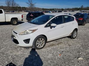 Ford Festiva SE 1.6L 4 2011