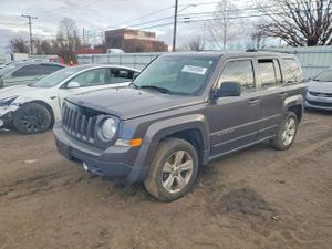 Jeep Patriot LATITUDE 2.4L 4 2015