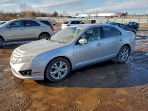 Ford Fusion SE 2.5L 4 2012
