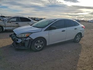 Ford Focus S 2.0L 4 2015