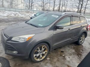 Ford Escape TITANIUM 2.0L 4 2014