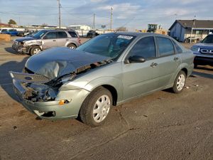 Ford Focus ZX4 2.0L 4 2005