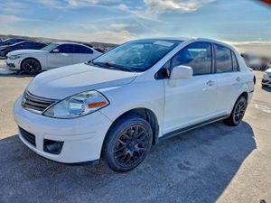 Nissan Versa S 1.8L 4 2011