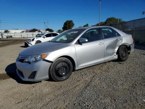 Toyota Camry L 2.5L 4 2014