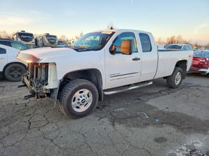 Chevrolet Silverado 1500 K2500 HEAVY DUTY LT 6.0L 8 2013