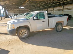 Chevrolet Silverado 1500 C1500 4.8L 8 2011