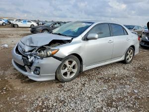 Toyota Corolla BASE 1.8L 4 2012