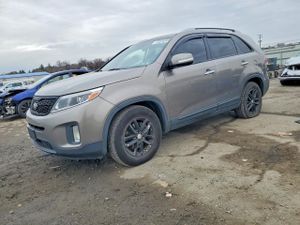 Kia Sorento LX 2.4L 4 2015