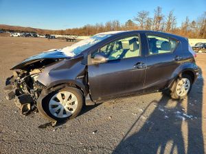 Toyota Prius 1.5L 4 2012