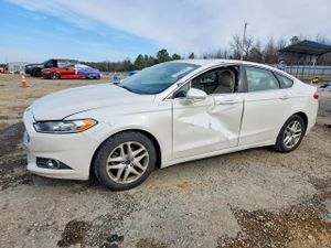 Ford Fusion SE 1.5L 4 2014
