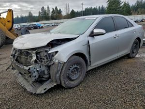 Toyota Camry HYBRID 2.5L 4 2012