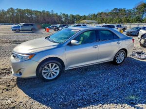 Toyota Camry BASE 2.5L 4 2012
