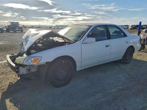 Toyota Camry CE 2.2L 4 2001