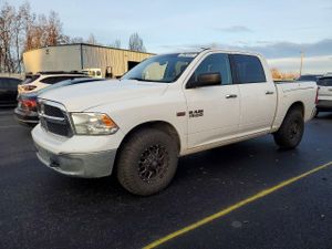 RAM 1500 SLT 5.7L 8 2013