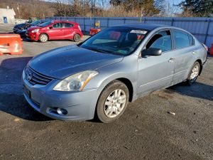 Nissan Altima BASE 2.5L 4 2010