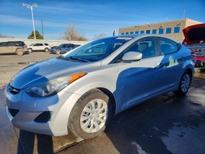 Hyundai Elantra GLS 1.8L 4 2012