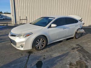 Toyota Avalon XLE 3.5L 6 2015