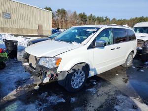 Chrysler Town & Country LX 3.6L 6 2015