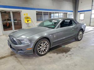 Ford Mustang 3.7L 6 2013