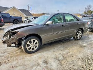 Toyota Camry LE 3.0L 6 2005