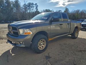 Dodge RAM ST 5.7L 8 2012