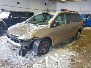 Toyota Sienna CE 3.3L 6 2004